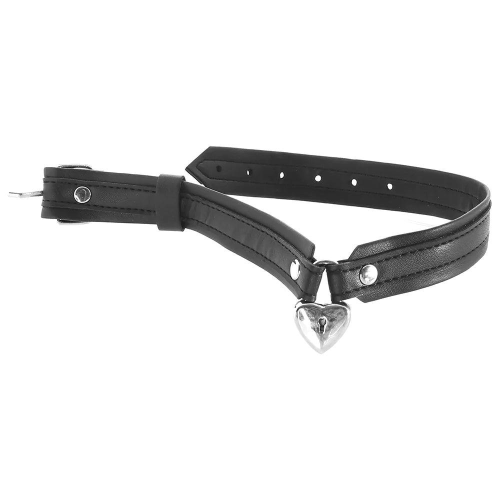 Strict Locking Heart Collar