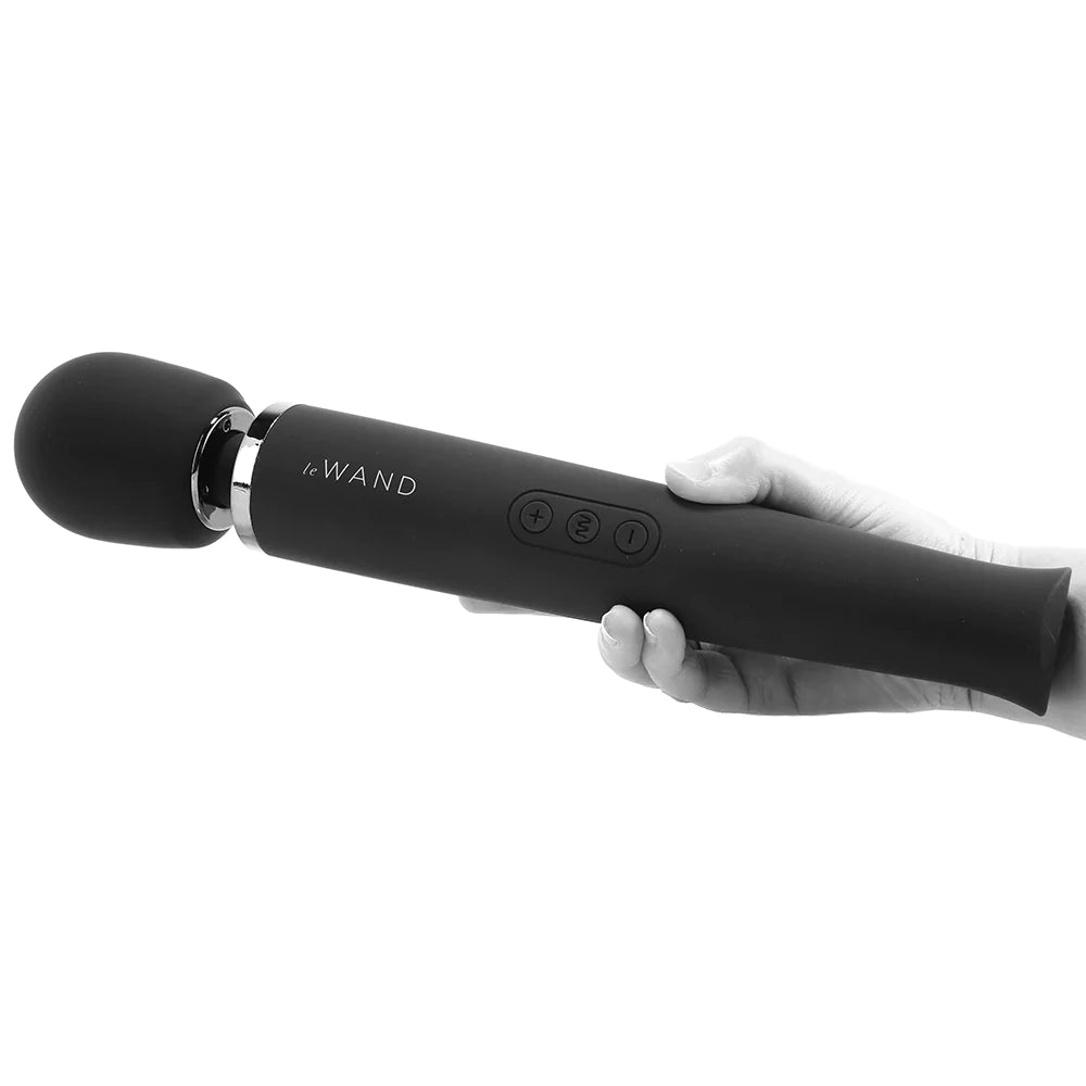 Le Wand Rechargeable Massager